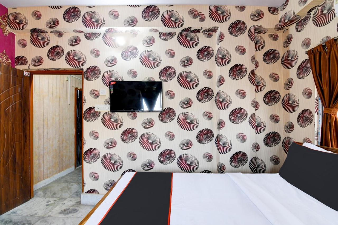 Joy Maa Tara Hotel & Restaurant Колката Екстер'єр фото