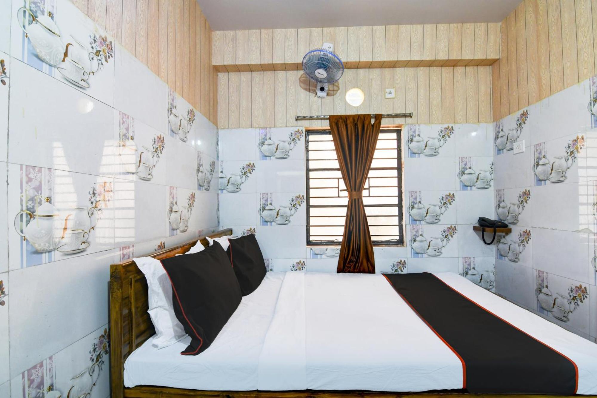Joy Maa Tara Hotel & Restaurant Колката Екстер'єр фото